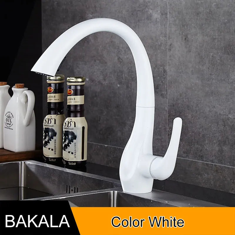 BAKALA Pull-Out Kitchen Faucet – Single Handle, 360° Swivel, Hot & Cold