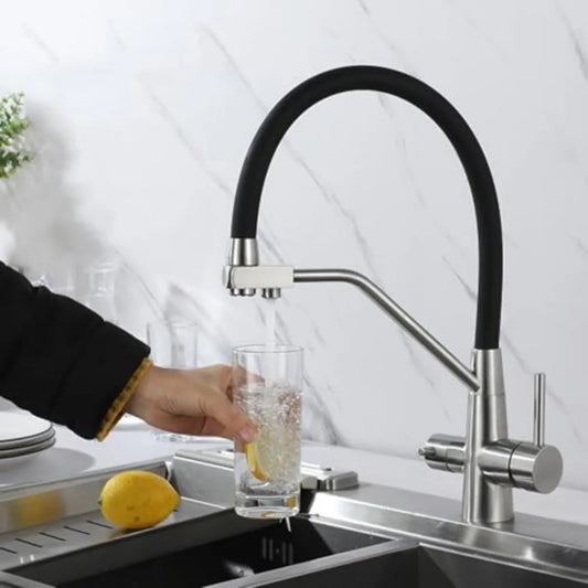 Modern Brass Kitchen Faucet with Pull-Out Filtered Water – Hot & Cold