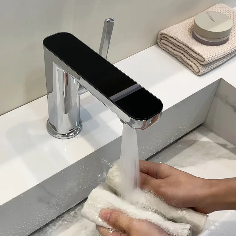 Elegant Zinc Alloy Bathroom Sink Faucet – Hot & Cold, Single Hole