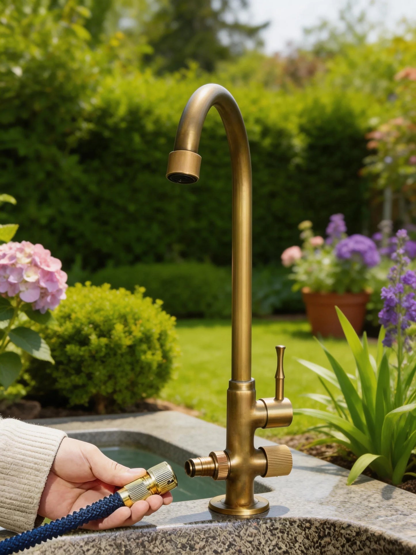 Outdoor Brass Cold Water Faucet Single Tap Courtyard Garden Use